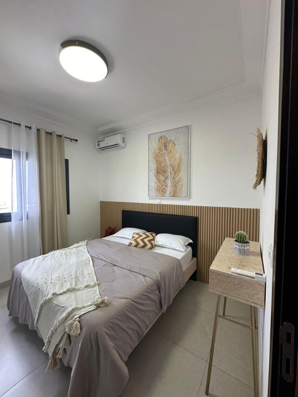 Luxueux Appartements - 2 Pieces Ou 4 Pieces - Quartiers Prises D'Almadies Et Ngor" Dakar Exterior foto
